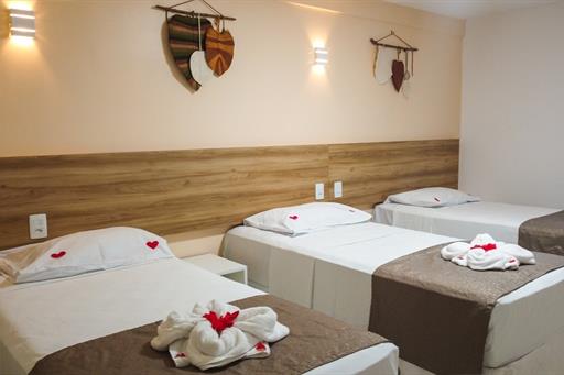 standard triplo solteiros.jpg