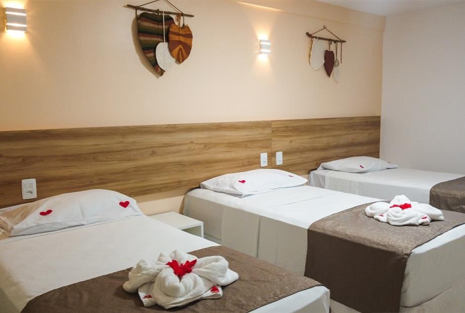 standard triplo solteiros.jpg