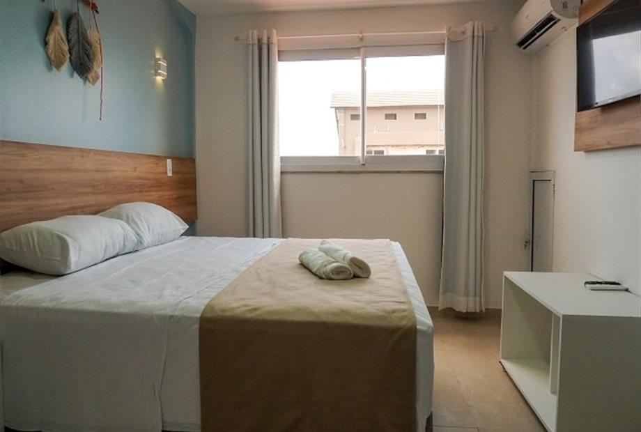 uh401 omnibees 4.jpg