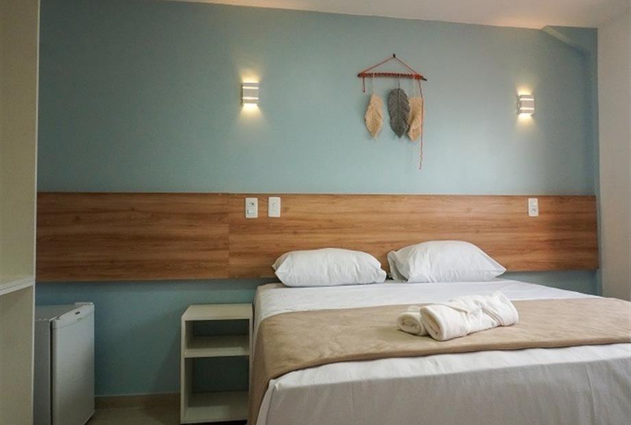 uh401 omnibees 2.jpg