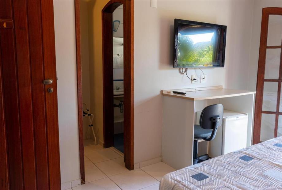 Quarto Duplo Deluxe com Varanda-8.jpg