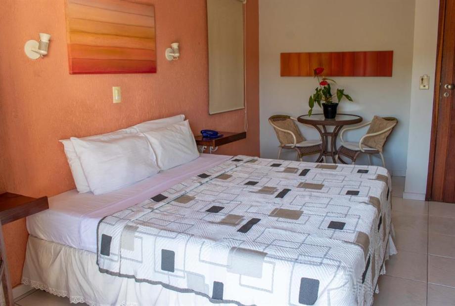 Quarto Duplo Deluxe com Varanda-11.jpg