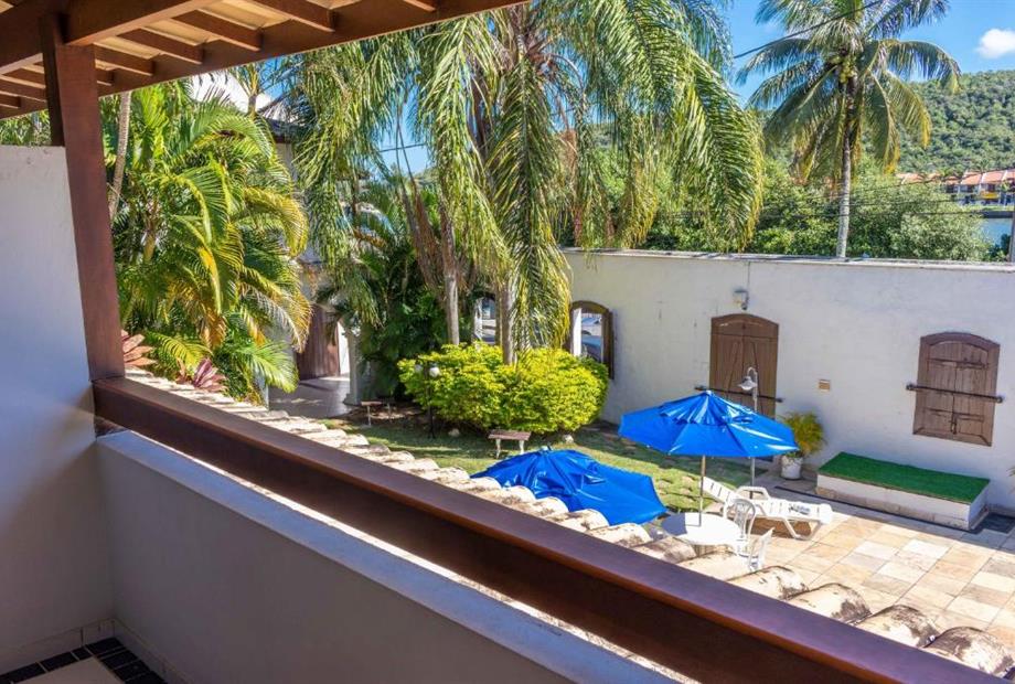 Quarto Duplo Deluxe com Varanda-18.jpg