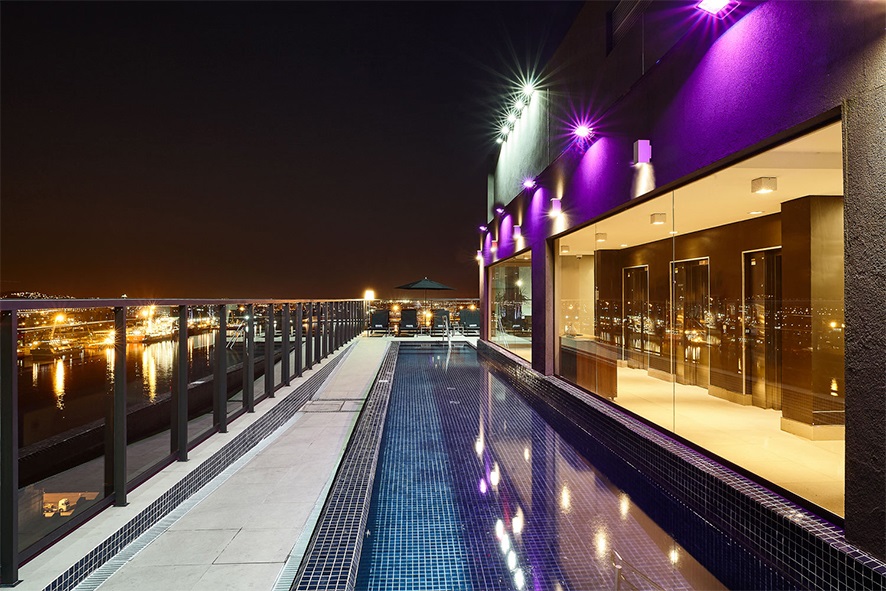 piscina 02.jpg