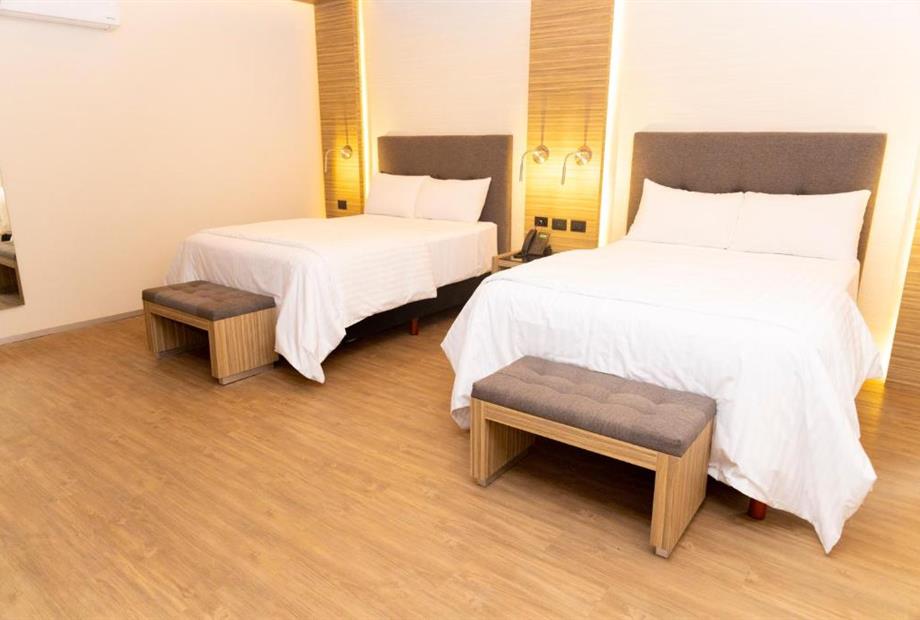 Quarto Duplo Standard com 2 Camas de Casal-4.jpg