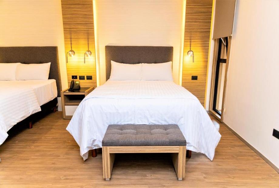 Quarto Duplo Standard com 2 Camas de Casal-11.jpg