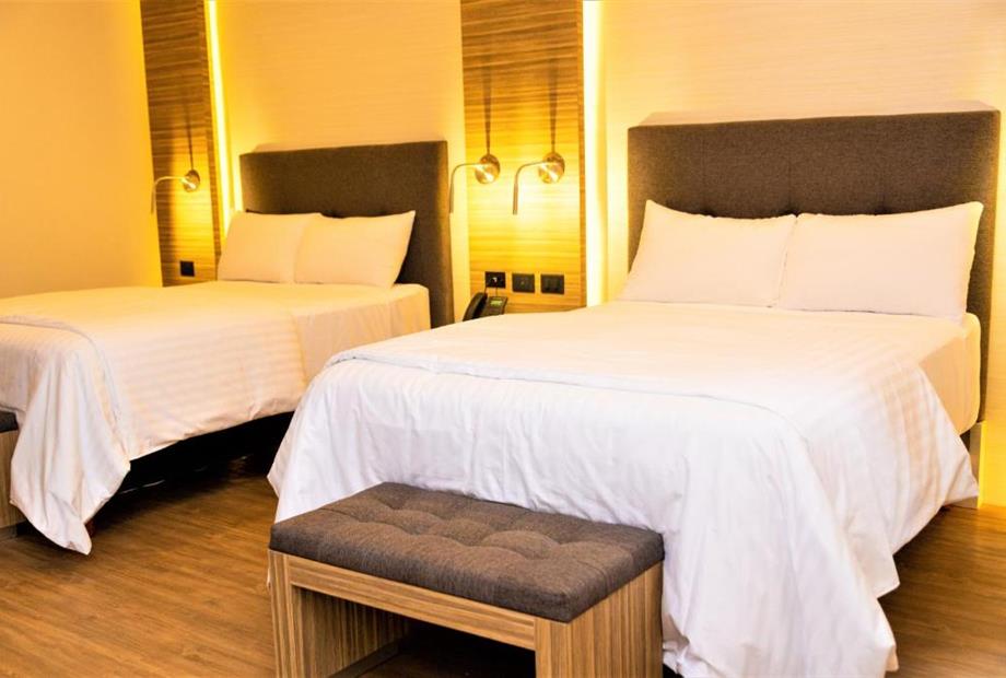 Quarto Duplo Standard com 2 Camas de Casal-15.jpg