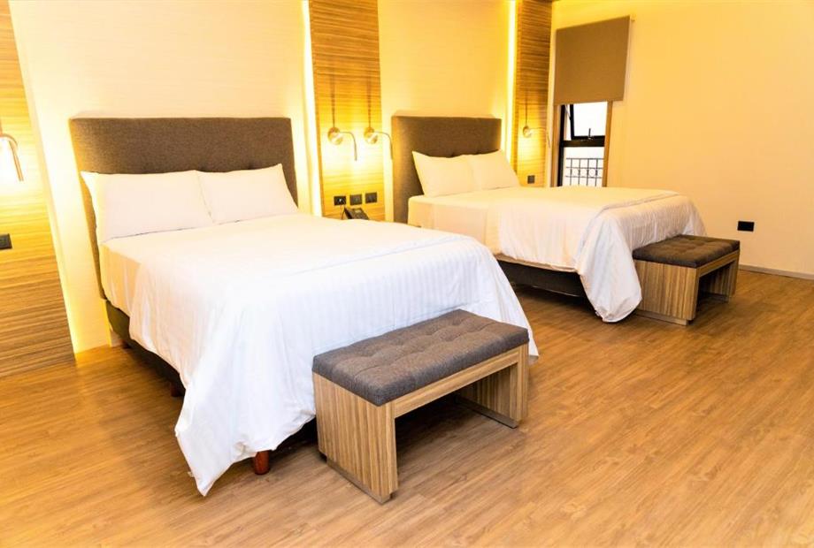 Quarto Duplo Standard com 2 Camas de Casal-19.jpg