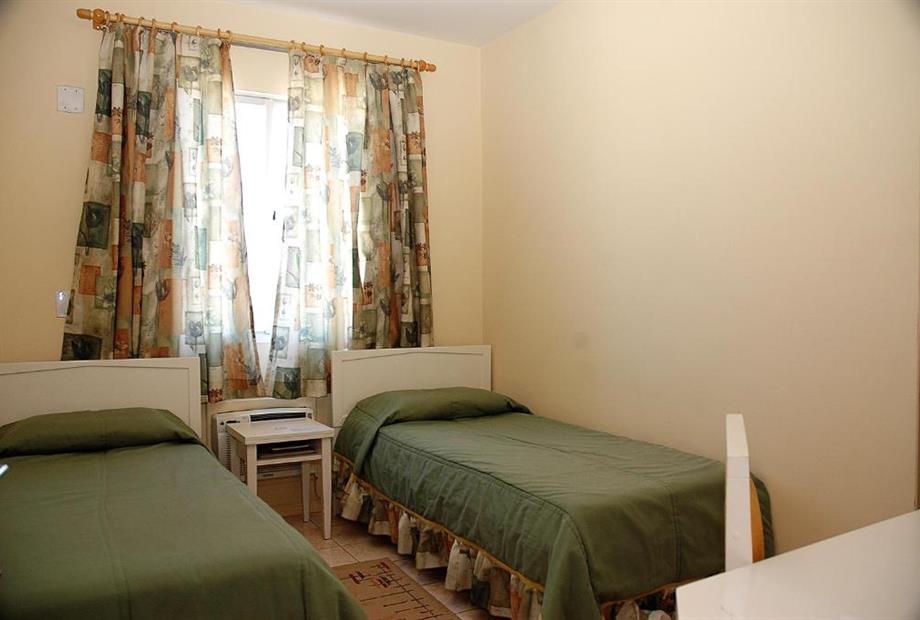 Quarto com Cama de Casal ou 2 de Solteiro-1.jpg