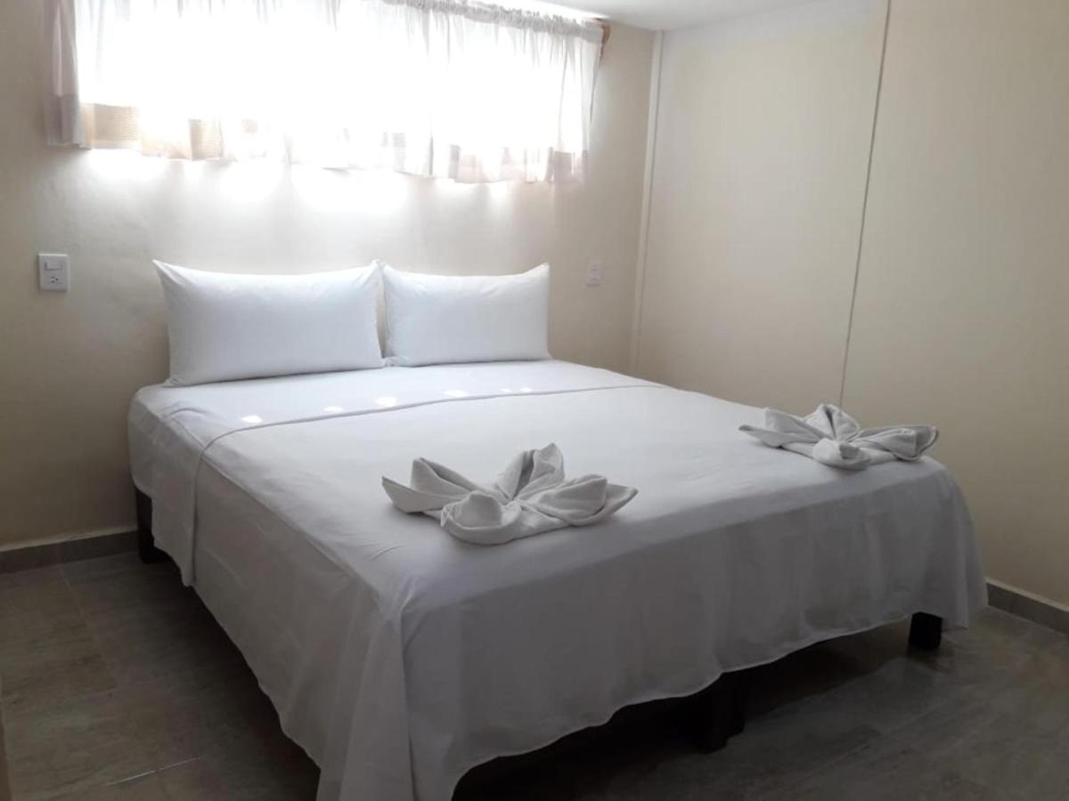 Hotel Ashly Loma Larga 3