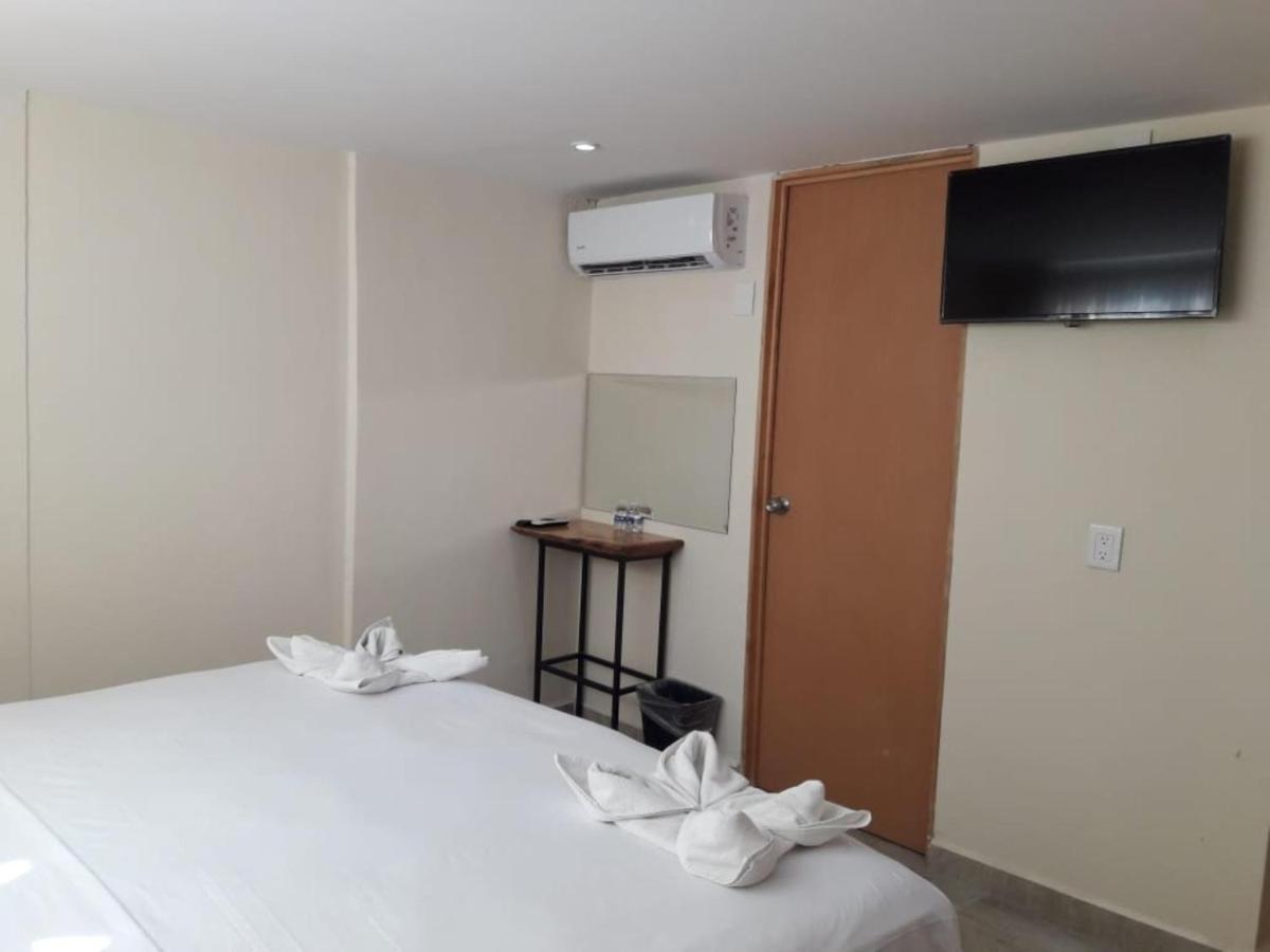 Hotel Ashly Loma Larga 6