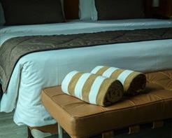 Suíte com cama King Size e varanda