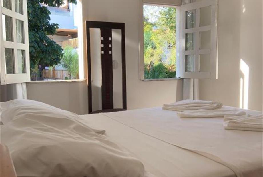 Quarto Família com Terraço-1.jpg