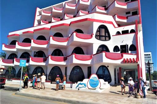 foto hotel fachada 2.jpg