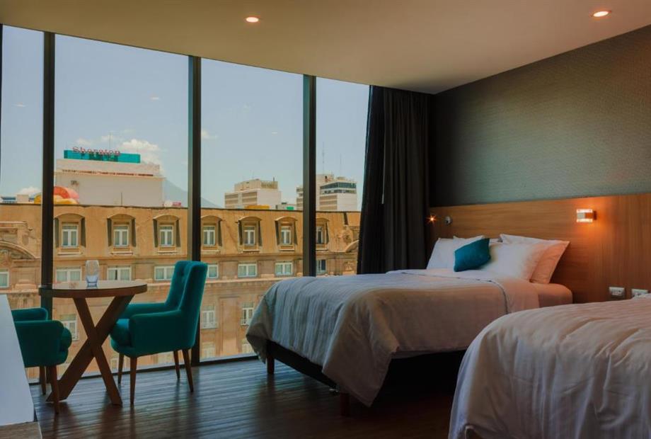 Quarto Duplo com 2 Camas de Casal-2.jpg