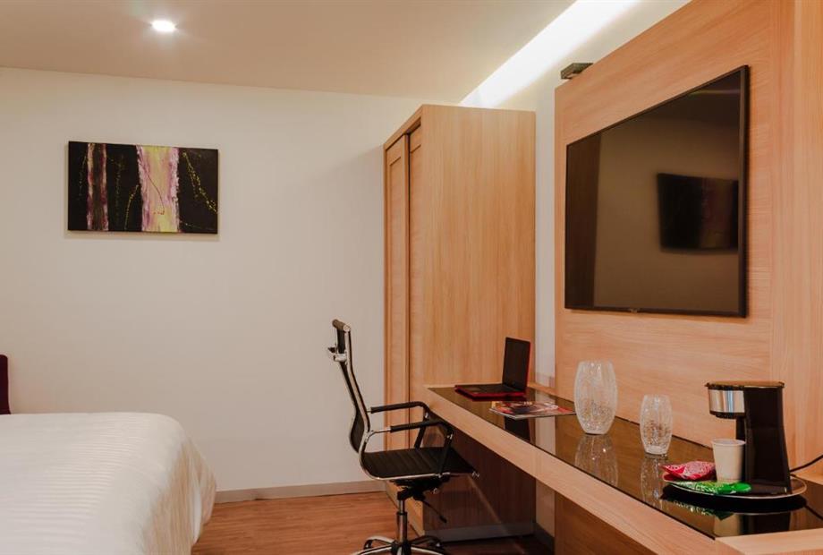 Quarto com Cama King-size-8.jpg