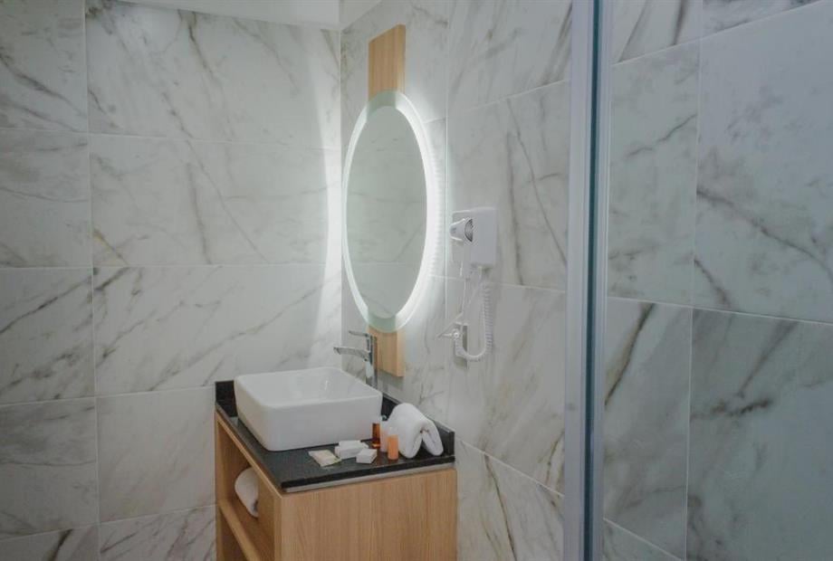 Quarto com Cama King-size-14.jpg