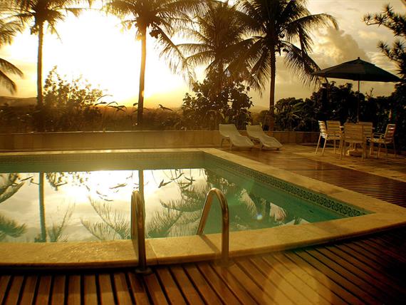 oásis - por de sol piscina 1.jpg