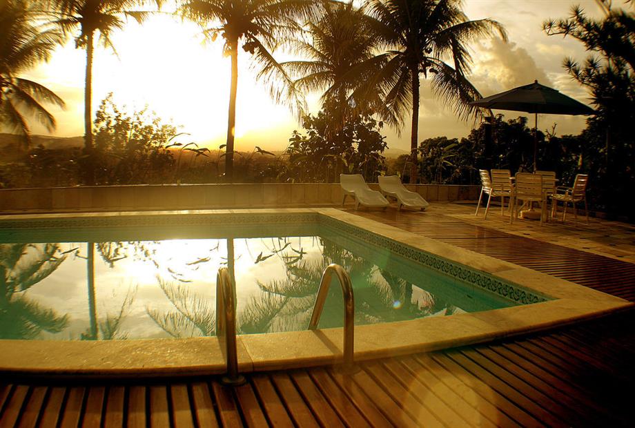 oásis - por de sol piscina 1.jpg