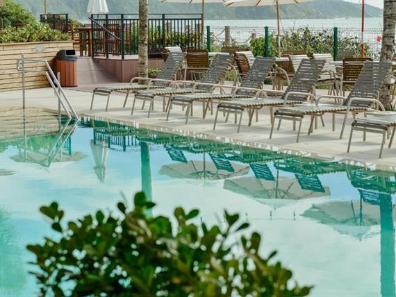 piscina1.jpg