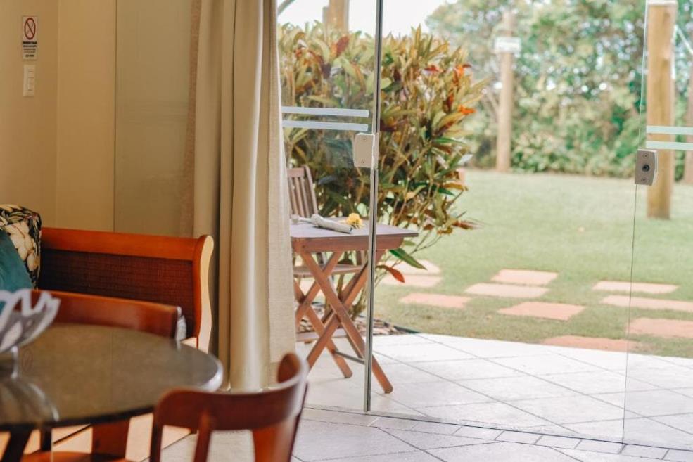 fm vista de dentro para o jardim.jpg