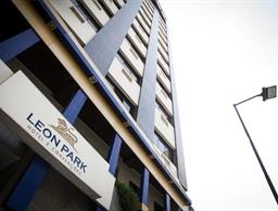 Leon Park Hotel e Convenções