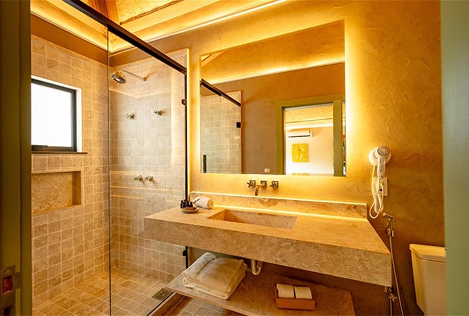 atm01170-edit (1) - omni.jpg