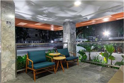 Varanda entrada do hotel