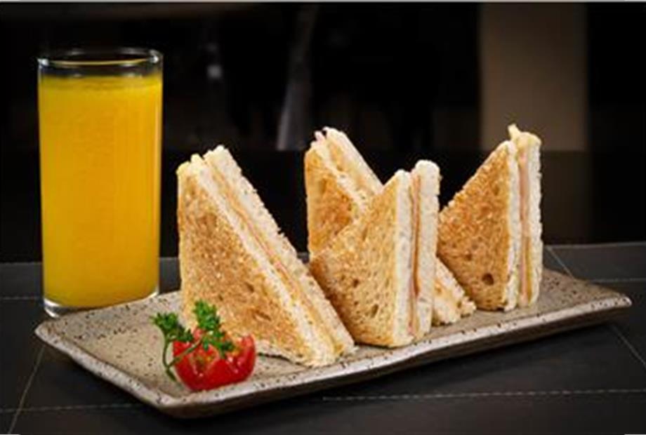 Sanduiche Room Service
