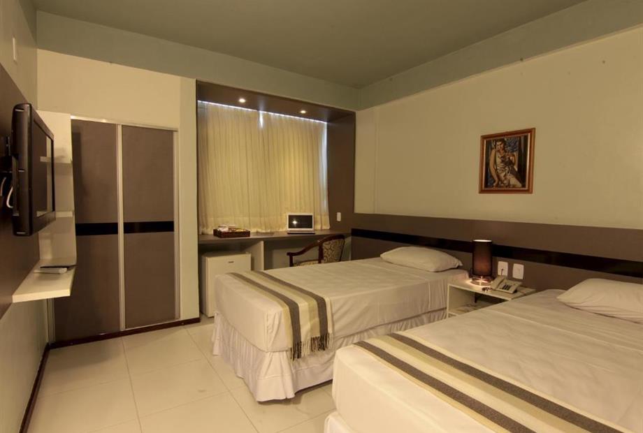 quarto deluxe com 2 camas de solteiro-2.jpg