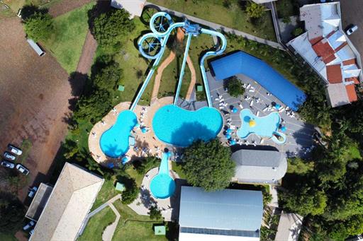 vista áerea todas as piscinas.jpeg