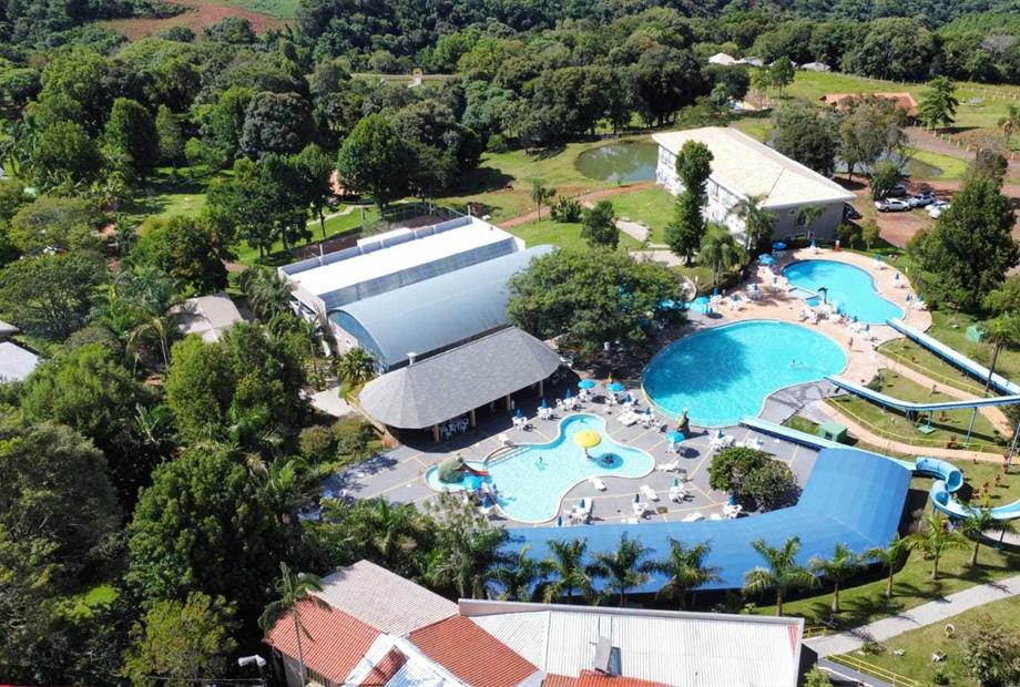 vista áerea piscinas descobertas.jpeg