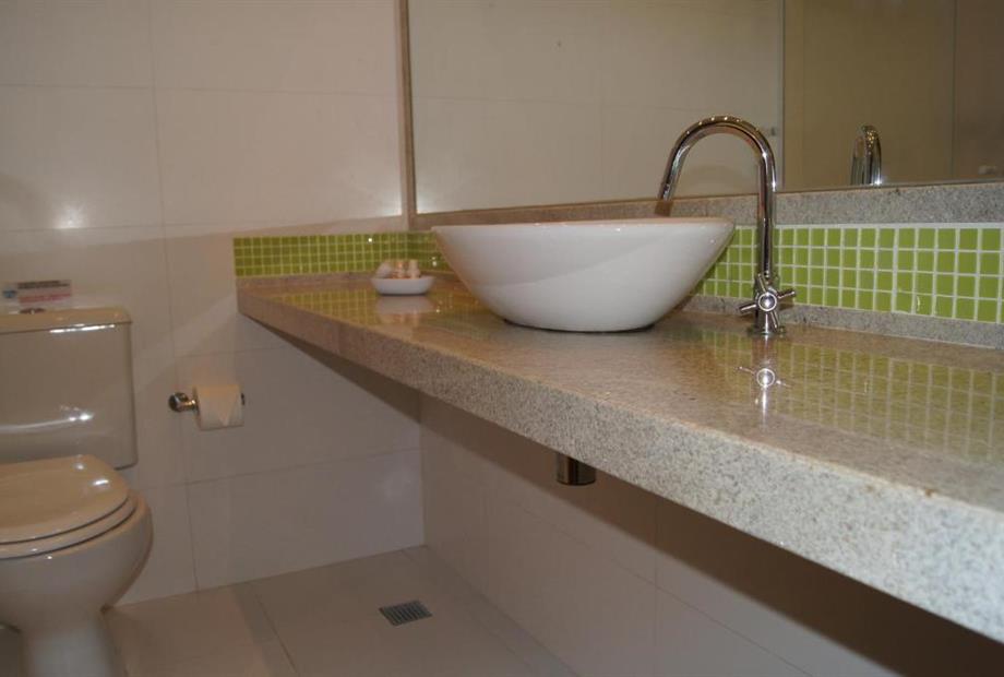 Quarto Duplo Deluxe com Varanda-2.jpg