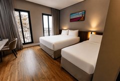 Superior Cama Casal e 1 Cama Solteiro