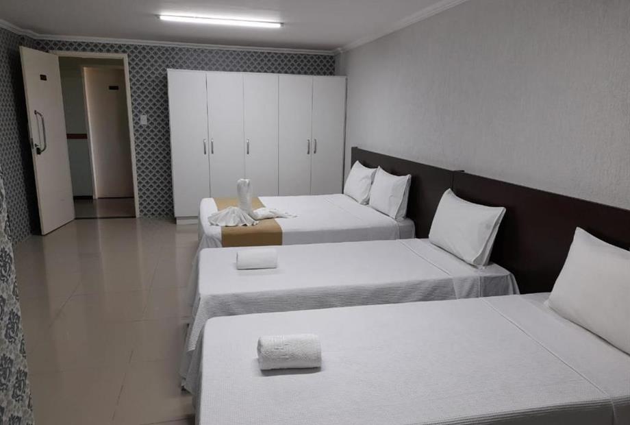 Quarto Quádruplo Standard-1.jpg