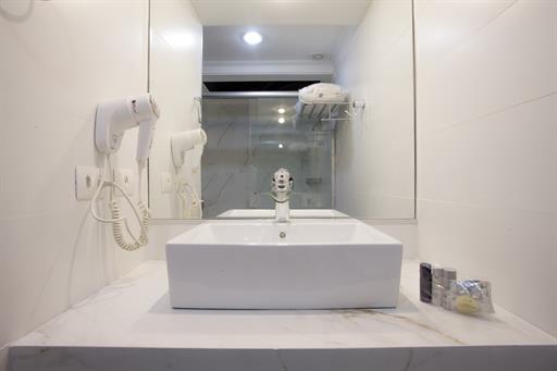 BANHEIRO STANDARD 1.jpg