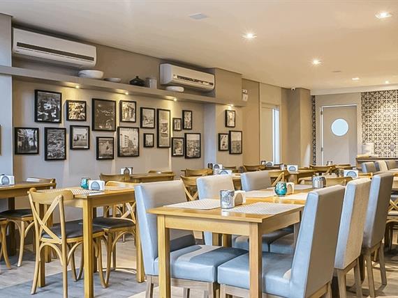 cafe-restaurante-7a4804.jpg