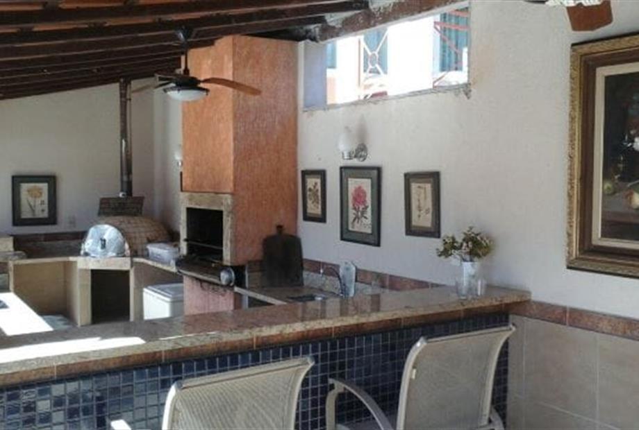 churrasqeira piscina.jpg