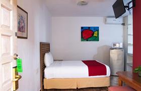 Standard Queen Room of Hotel Santa María by Kavia