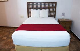 Simple room of Hotel Santa María by Kavia