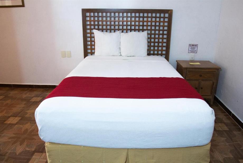 Quarto Standard com Cama Queen-size-2.jpg