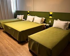 Standard Plus Família - 01 Cama de Casal + 02 Solteiro