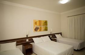 Quarto Quádruplo Família Premium do Real Palace Hotel