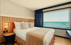 Quarto Luxo Frente Mar com Piscina do Pousada Antonella