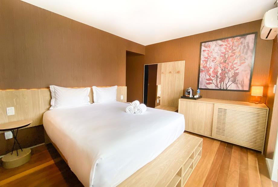 standard 1_compressed.jpeg