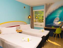 Delphin Surf Hotel