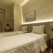 Studio Standard 2 Camas Solteiro