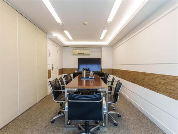 762746231.jpg