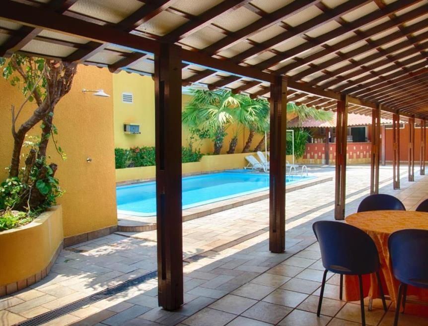 piscina 1 - copia.jpg