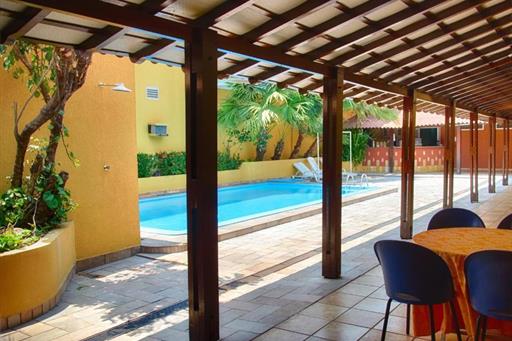 piscina 1 - copia.jpg